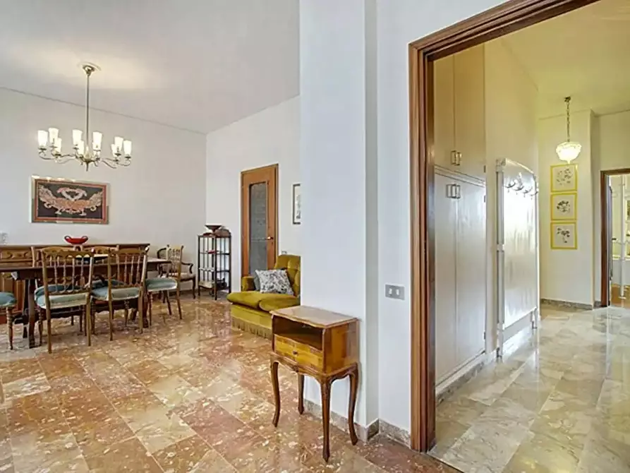 Immagine 10 di Appartamento in affitto  in Via dei Frati Bigi a Firenze