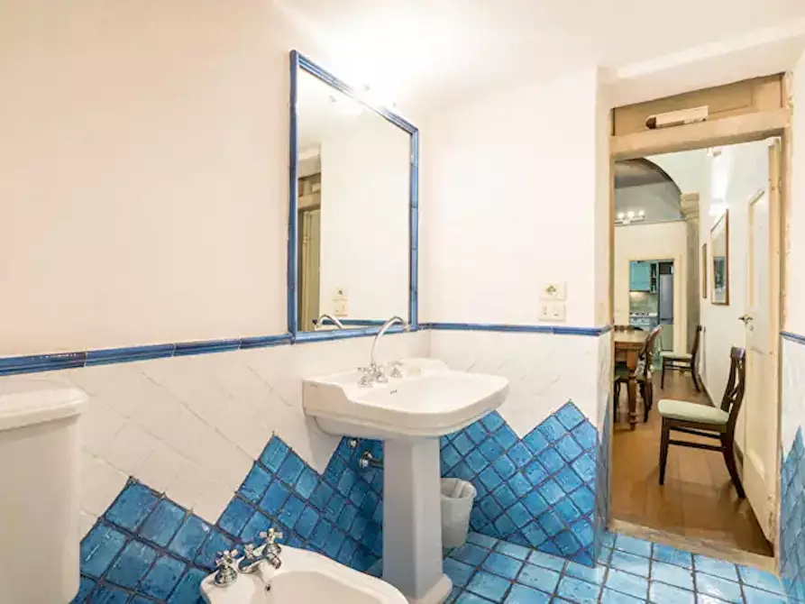 Immagine 4 di Appartamento in affitto  in Borgo Allegri a Firenze