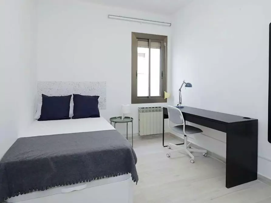 Immagine 1 di Camera in affitto  in Carrer de Rosalía de Castro a Barcelona