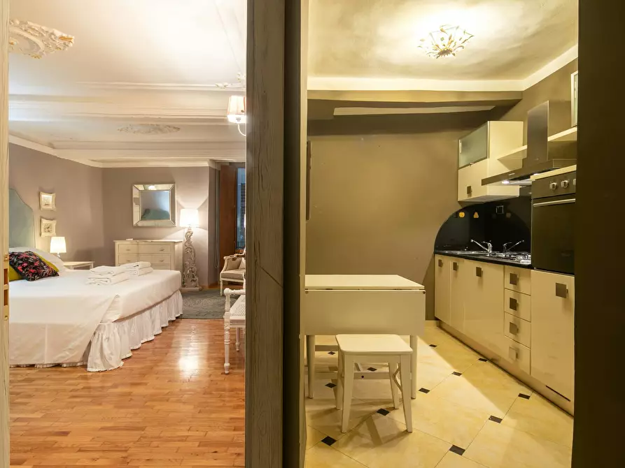 Immagine 7 di Appartamento in affitto  in Via dei Castellani a Firenze