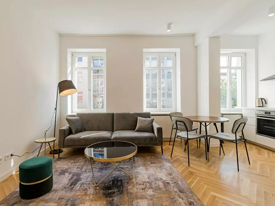 Immagine 5 di Appartamento in affitto  in Brunnenstraße a Berlin