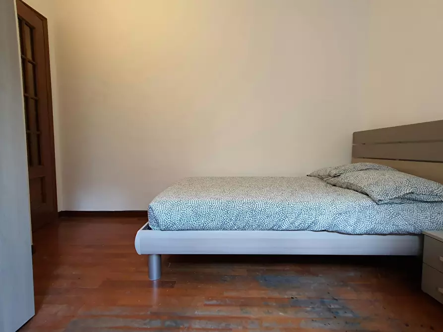Immagine 4 di Camera in affitto  in Via Andrea Provana a Torino