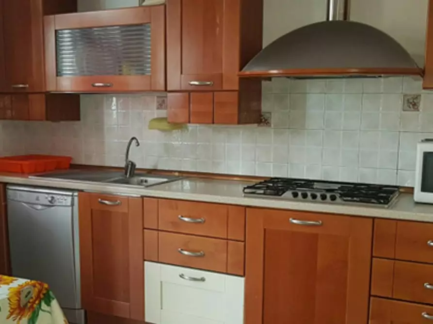 Immagine 6 di Camera in affitto  in Via Celeste Negarville a Torino