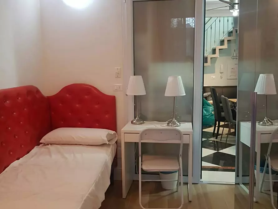 Immagine 4 di Camera condivisa in affitto  in Via dei Serragli a Firenze