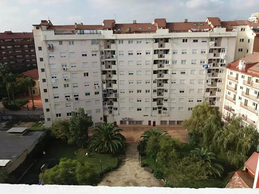 Immagine 9 di Camera in affitto  in Avinguda del Cardenal Benlloch a Valencia