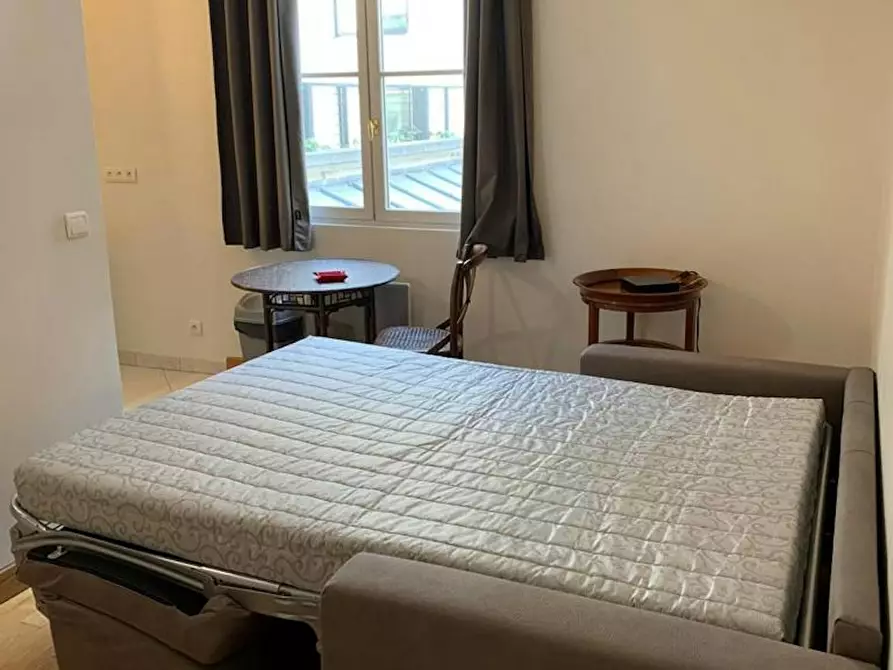 Immagine 4 di Appartamento in affitto  in Rue des Capucines a Paris
