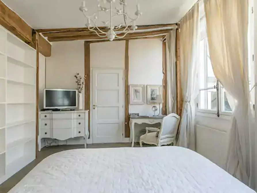 Immagine 8 di Appartamento in affitto  in Rue Greneta a Paris