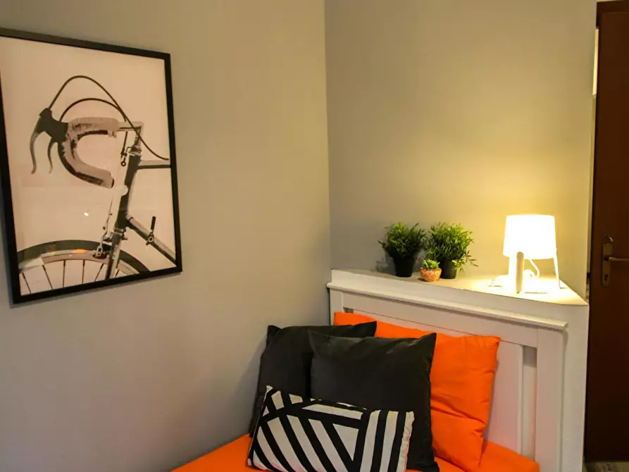 Immagine 5 di Camera in affitto  in Via Laura Bassi Veratti a Bologna