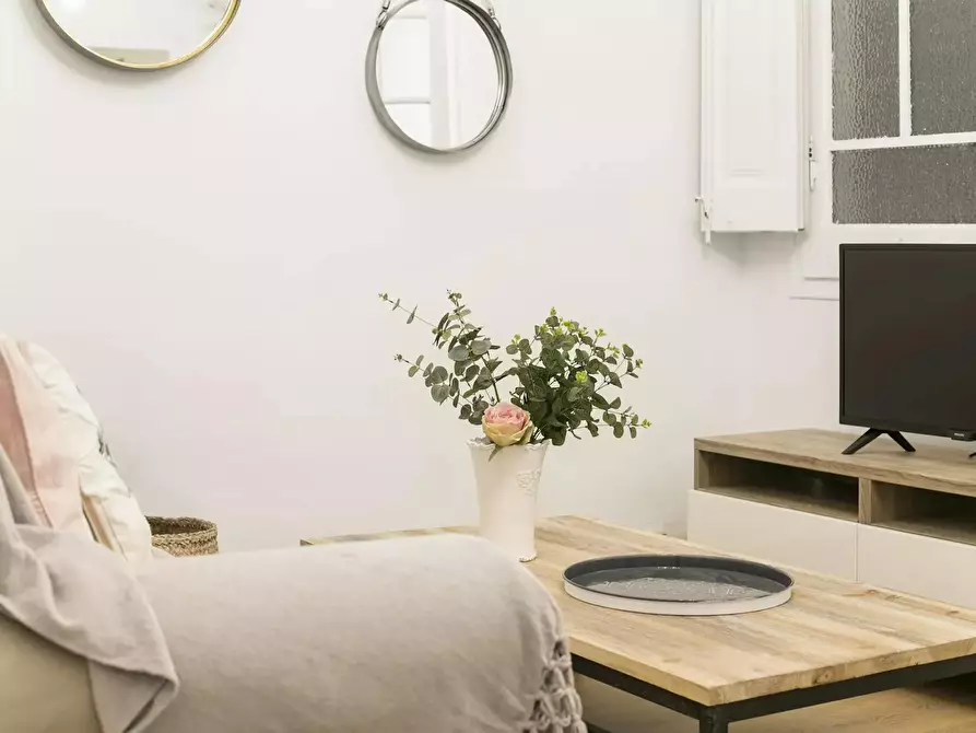 Immagine 2 di Appartamento in affitto  in Carrer del Consell de Cent a Barcelona