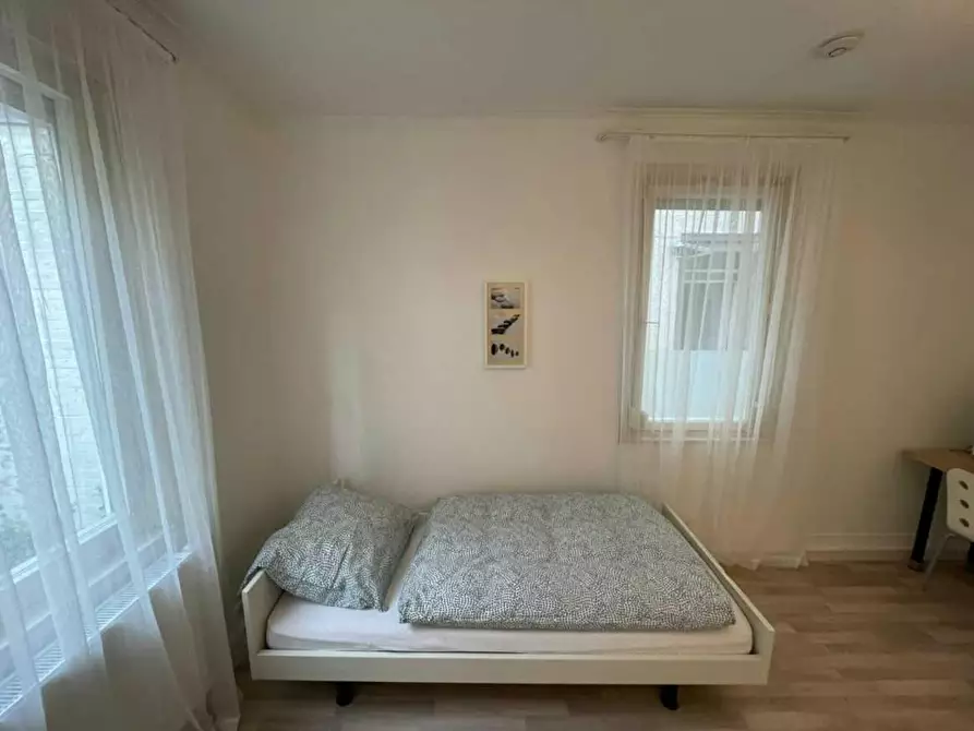Immagine 3 di Camera in affitto  in Duisburger Straße a Stuttgart Bad Cannstatt