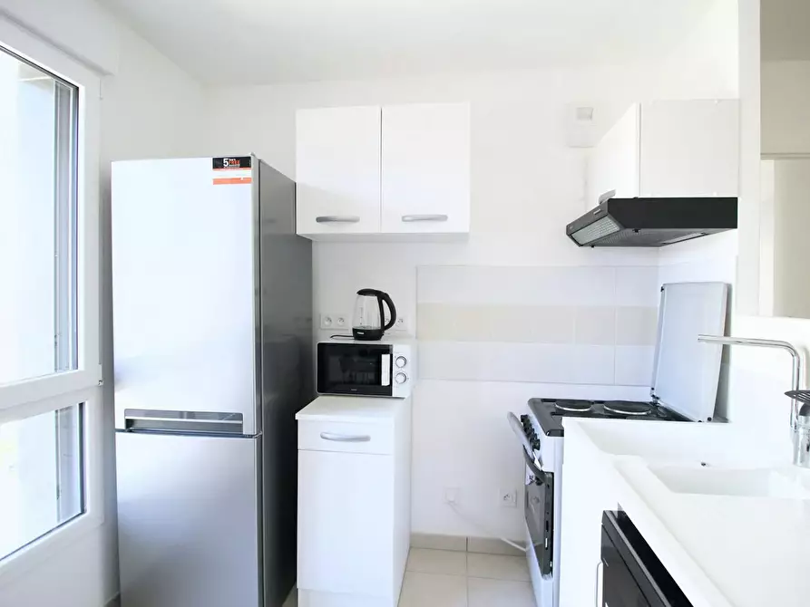 Immagine 8 di Camera in affitto  in Allée Jules Cusinberche a Clichy