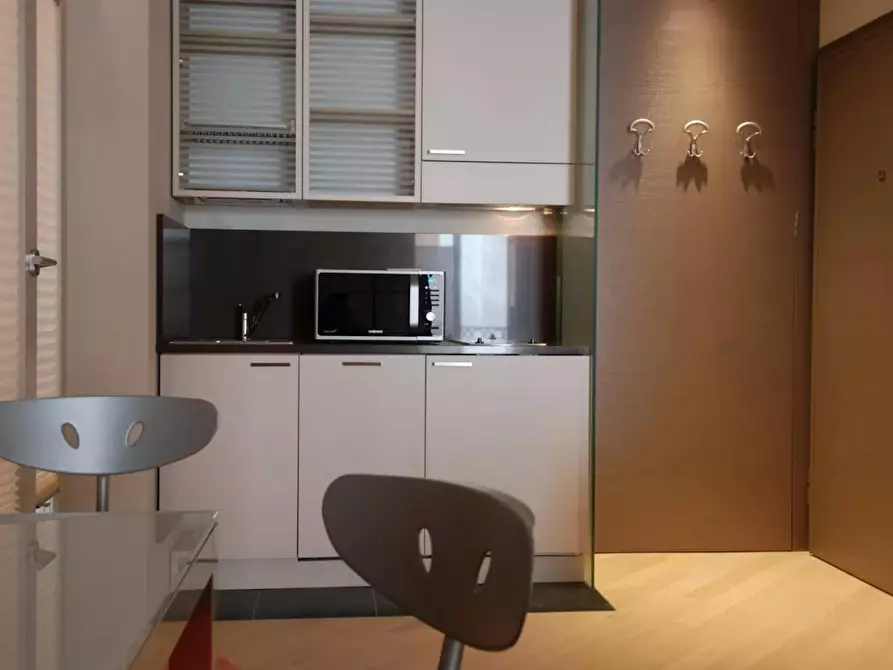 Immagine 6 di Appartamento in affitto  in Via Francesco Rizzoli a Bologna