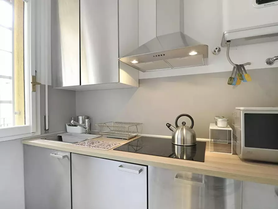 Immagine 7 di Appartamento in affitto  in Via del Borgo di San Pietro a Bologna