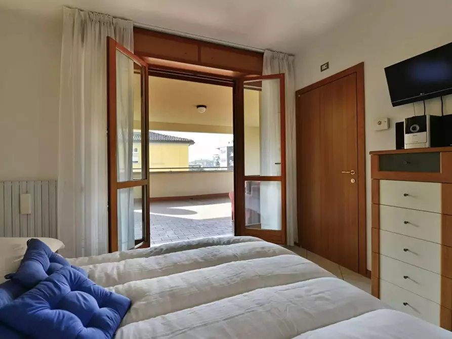 Immagine 1 di Appartamento in affitto  in Via Emilia Levante a Bologna