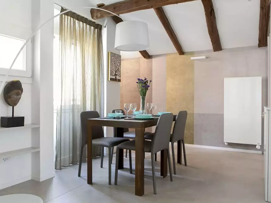 Immagine 4 di Appartamento in affitto  in Via dell'Indipendenza a Bologna