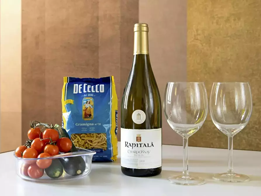 Immagine 5 di Appartamento in affitto  in Via dell'Indipendenza a Bologna