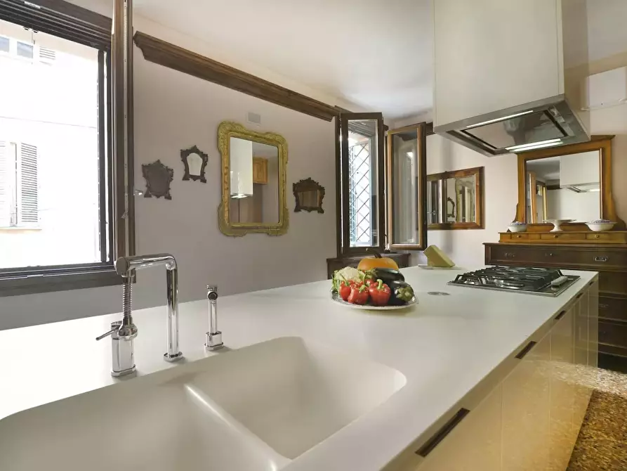 Immagine 9 di Appartamento in affitto  in Via Guerrazzi a Bologna