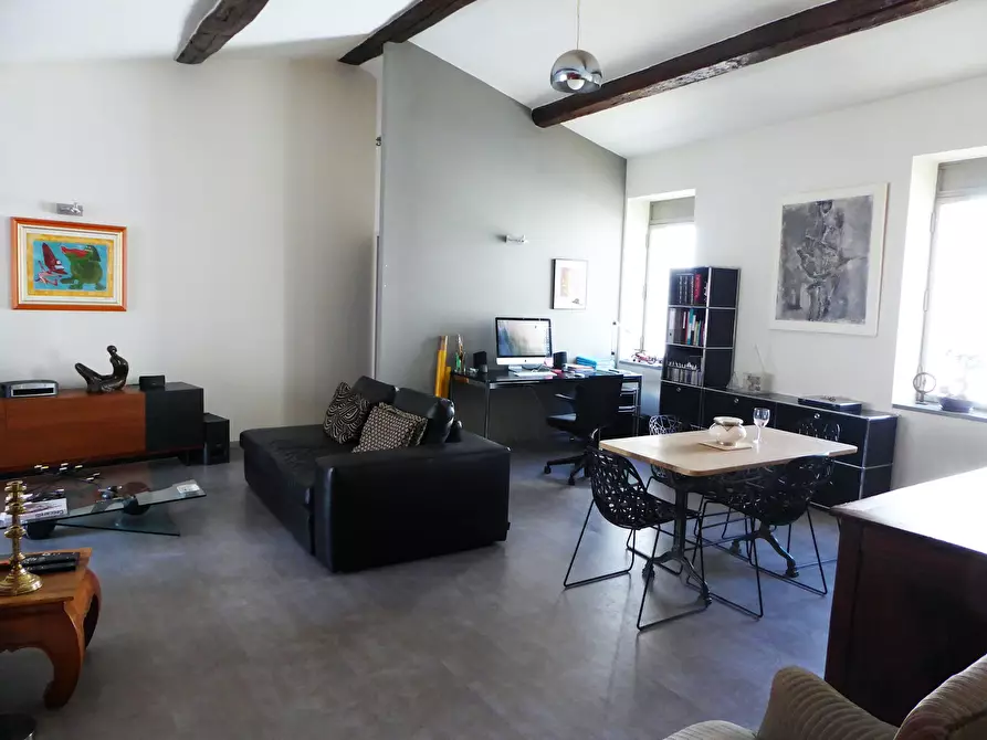 Immagine 8 di Camera in affitto  in Rue des Chassaintes a Nîmes