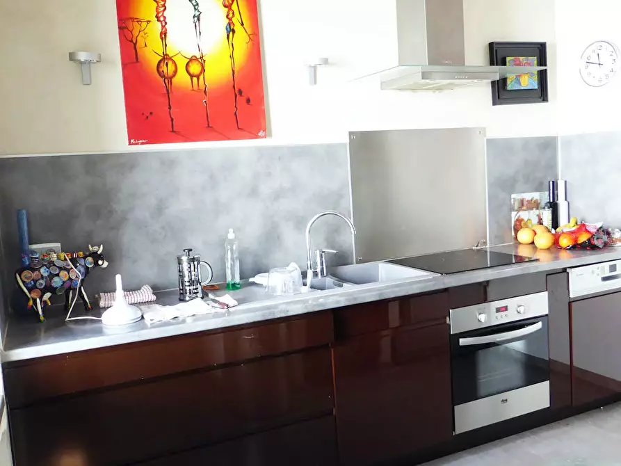 Immagine 5 di Camera in affitto  in Rue des Chassaintes a Nîmes