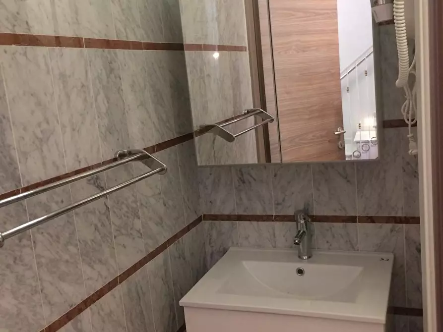 Immagine 6 di Camera in affitto  in Via San Zanobi a Firenze