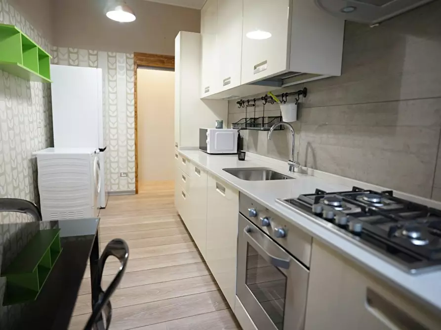 Immagine 4 di Camera in affitto  in Viale Caterina da Forlì a Milano