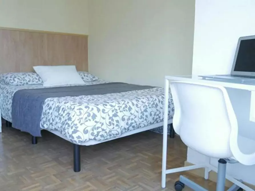 Immagine 1 di Camera in affitto  in Ronda de Sant Pere a Barcelona
