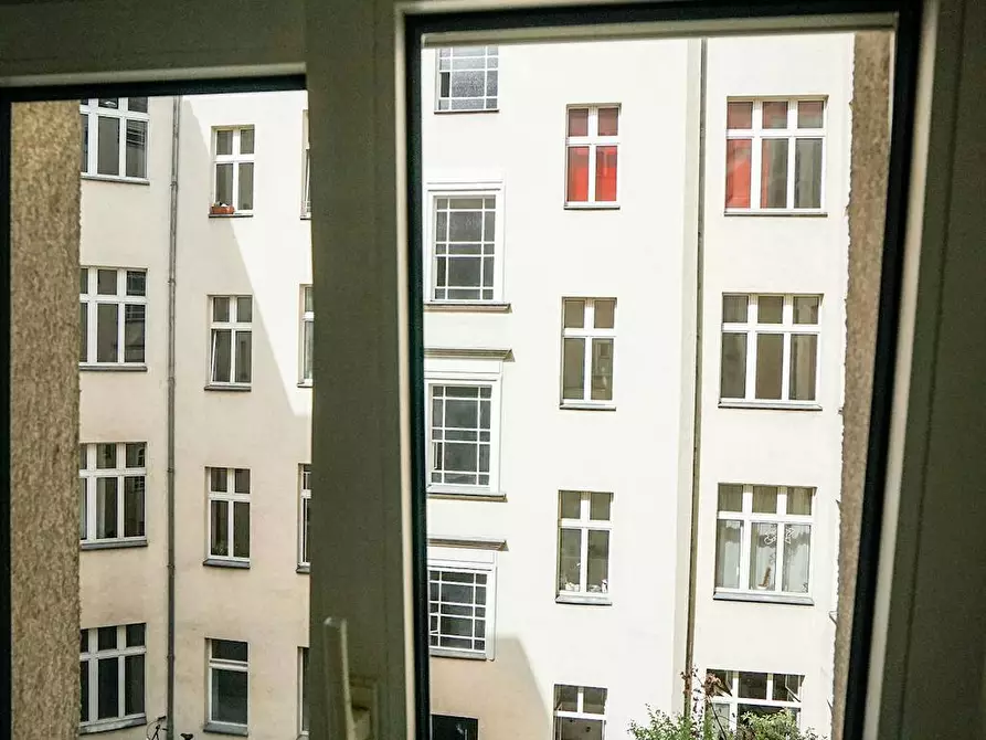 Immagine 9 di Appartamento in affitto  in Manteuffelstraße a Berlin
