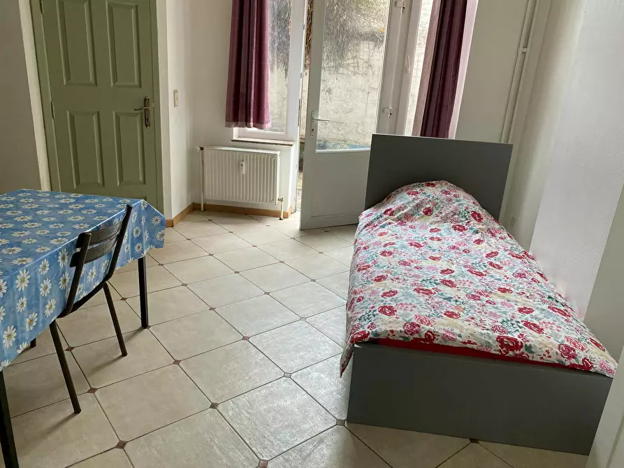 Immagine 1 di Appartamento in affitto  in Rue Saint-Christophe a Bruxelles