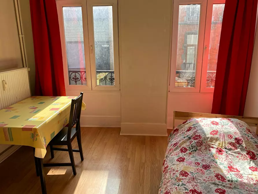 Immagine 1 di Camera in affitto  in Rue Saint-Christophe a Bruxelles