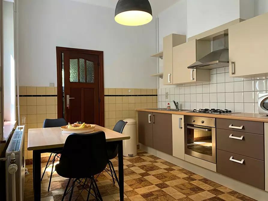 Immagine 4 di Appartamento in affitto  in Vrijwilligerslaan a Etterbeek