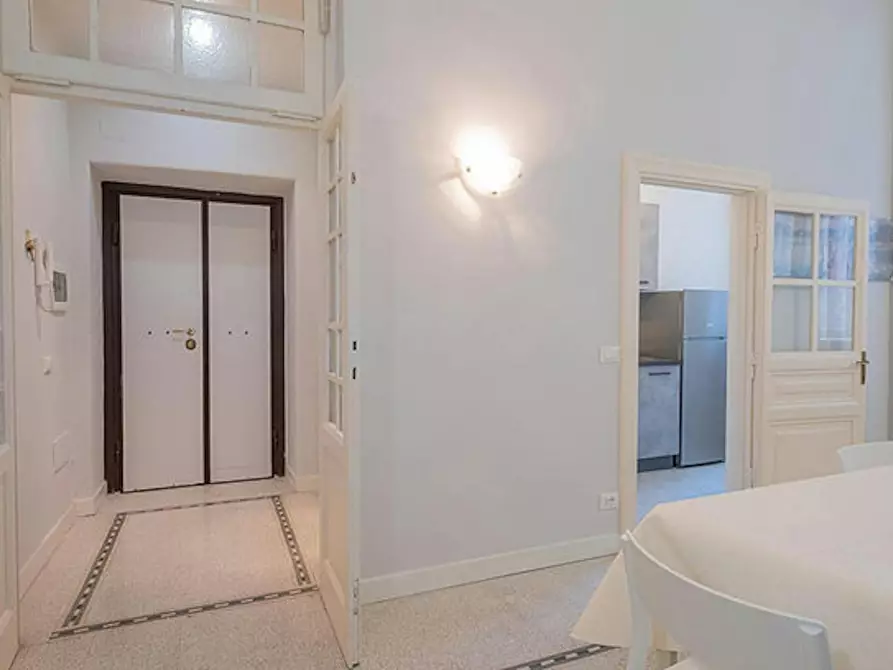 Immagine 10 di Camera in affitto  in Viale Regina Margherita a Roma