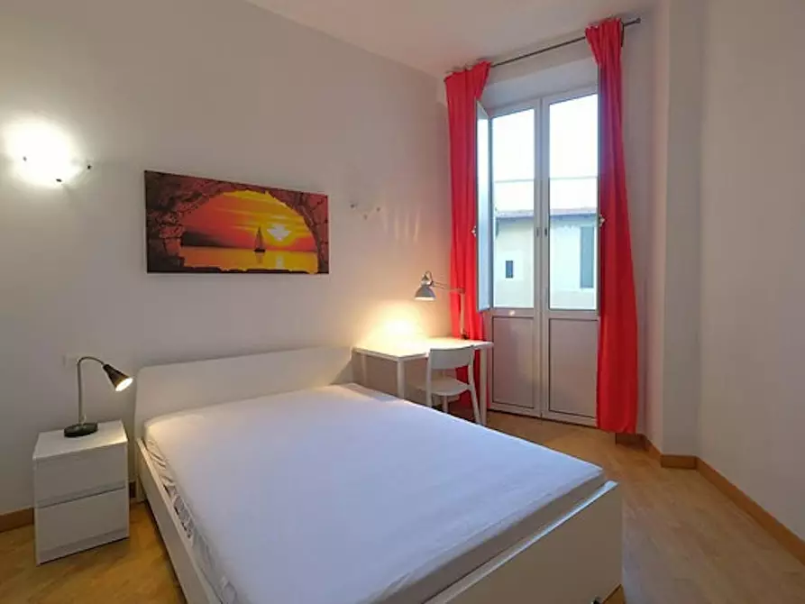 Immagine 1 di Camera in affitto  in Viale Regina Margherita a Roma