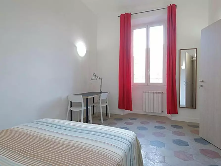 Immagine 2 di Camera in affitto  in Viale Regina Margherita a Roma