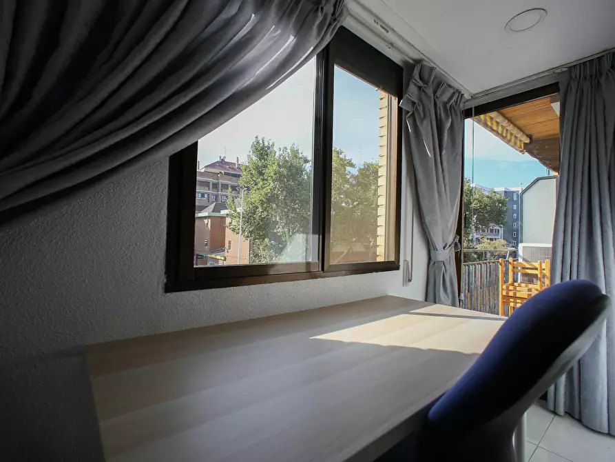 Immagine 7 di Camera in affitto  in Calle Lorenzo Palmireno a Valencia