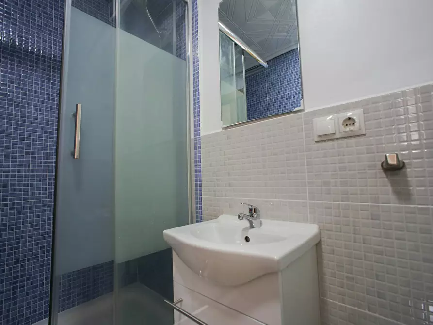 Immagine 4 di Camera in affitto  in Calle Lorenzo Palmireno a Valencia