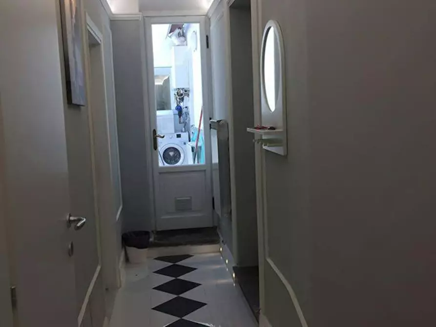 Immagine 6 di Camera in affitto  in Via Camillo Benso di Cavour a Firenze