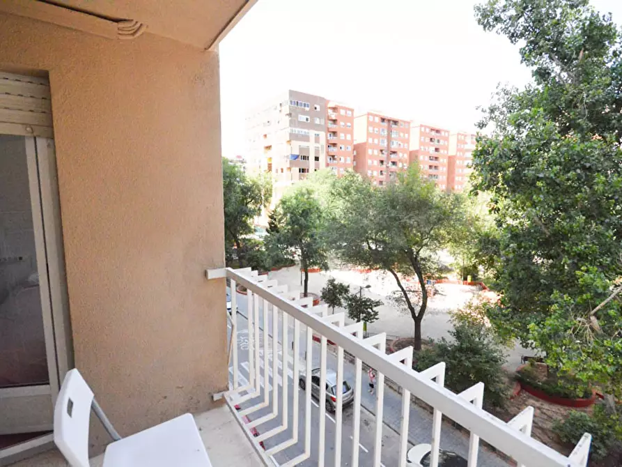 Immagine 3 di Camera in affitto  in Plaza Honduras a Valencia