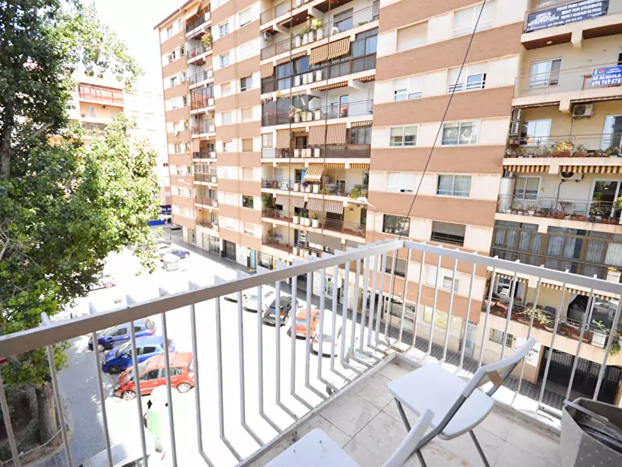 Immagine 2 di Camera in affitto  in Plaza Honduras a Valencia