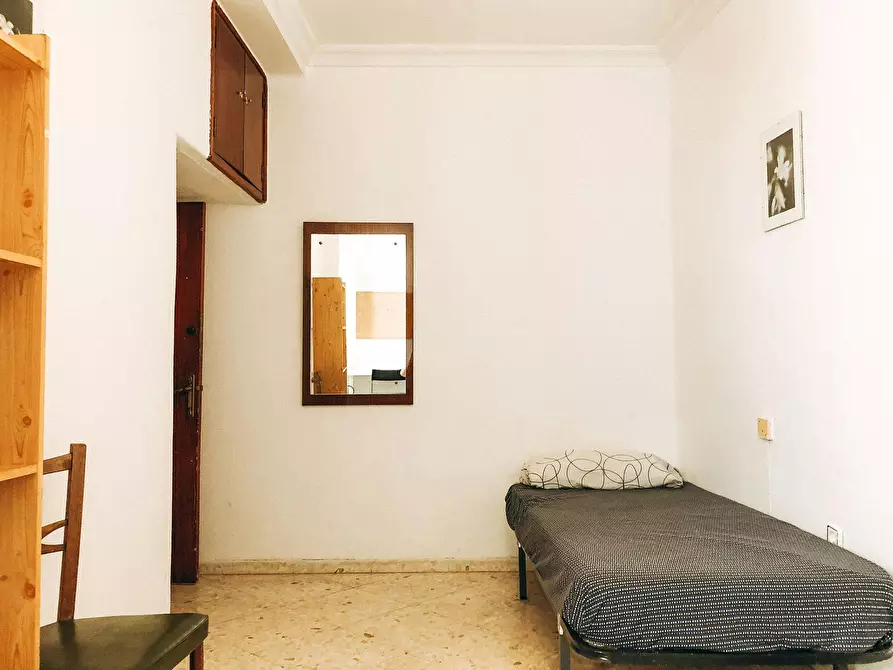 Immagine 4 di Camera in affitto  in Calle Garci Pérez a Sevilla