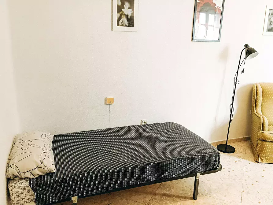 Immagine 3 di Camera in affitto  in Calle Garci Pérez a Sevilla