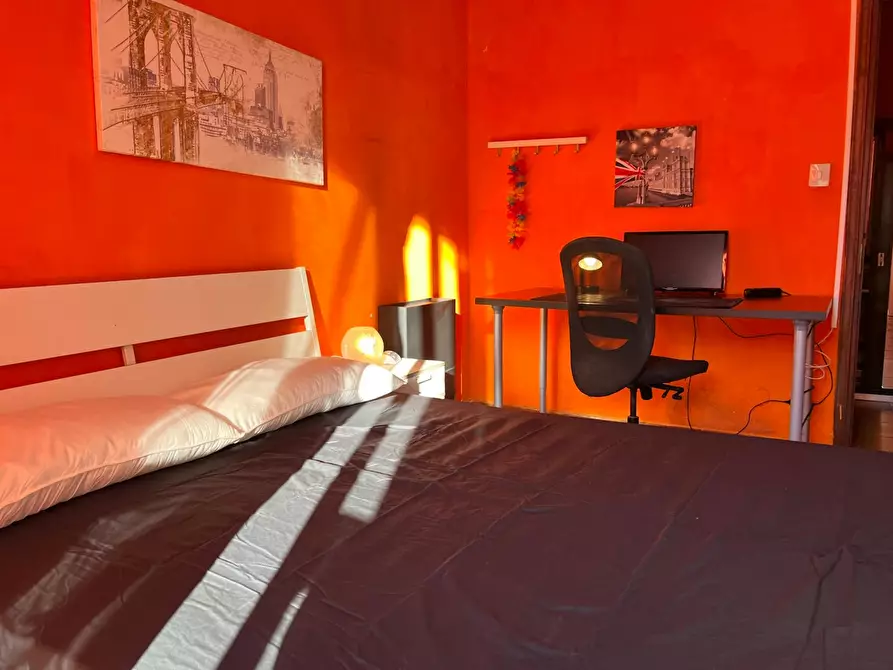 Immagine 10 di Camera in affitto  in Via Monginevro a Torino