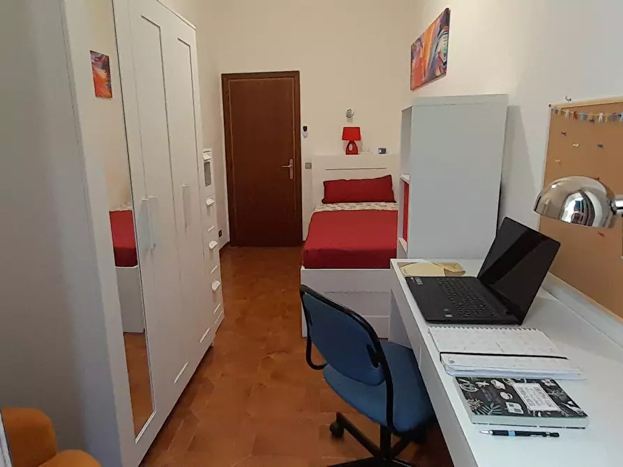 Immagine 3 di Camera in affitto  in Via dei Pandolfini a Firenze