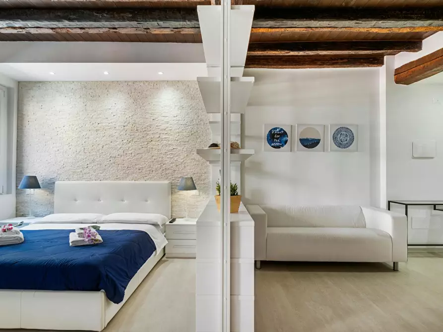 Immagine 2 di Appartamento in affitto  in Via de' Falegnami a Bologna