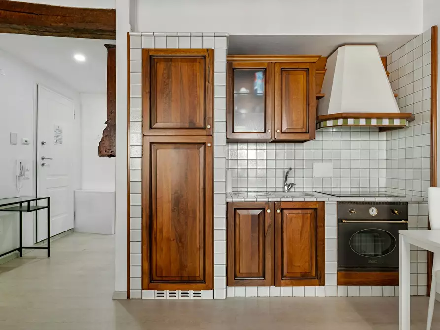 Immagine 8 di Appartamento in affitto  in Via de' Falegnami a Bologna