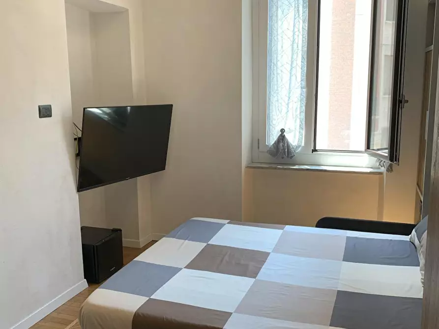 Immagine 3 di Camera in affitto  in Via Pier Dionigi Pinelli a Torino