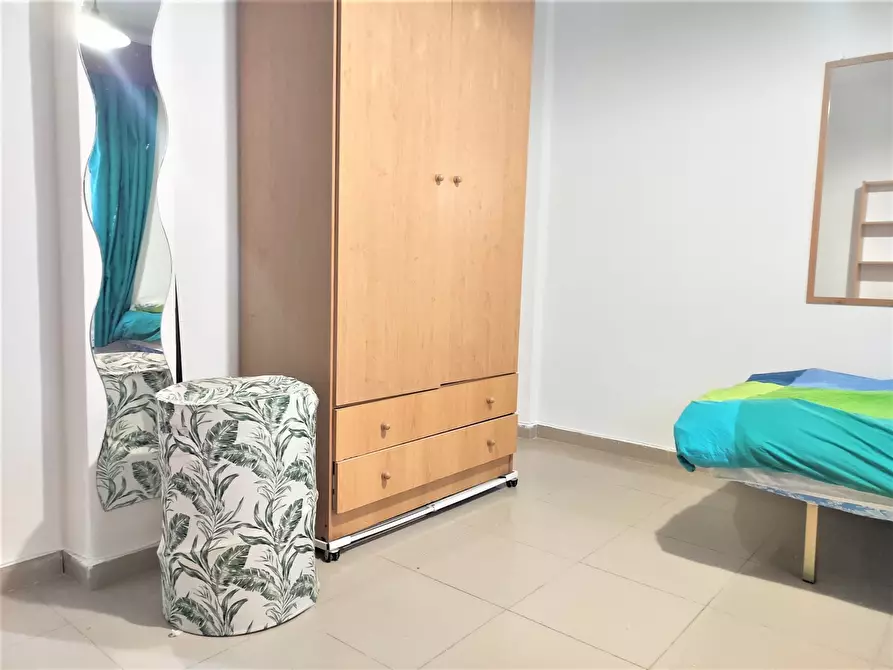 Immagine 10 di Camera in affitto  in Calle Mármoles a Sevilla