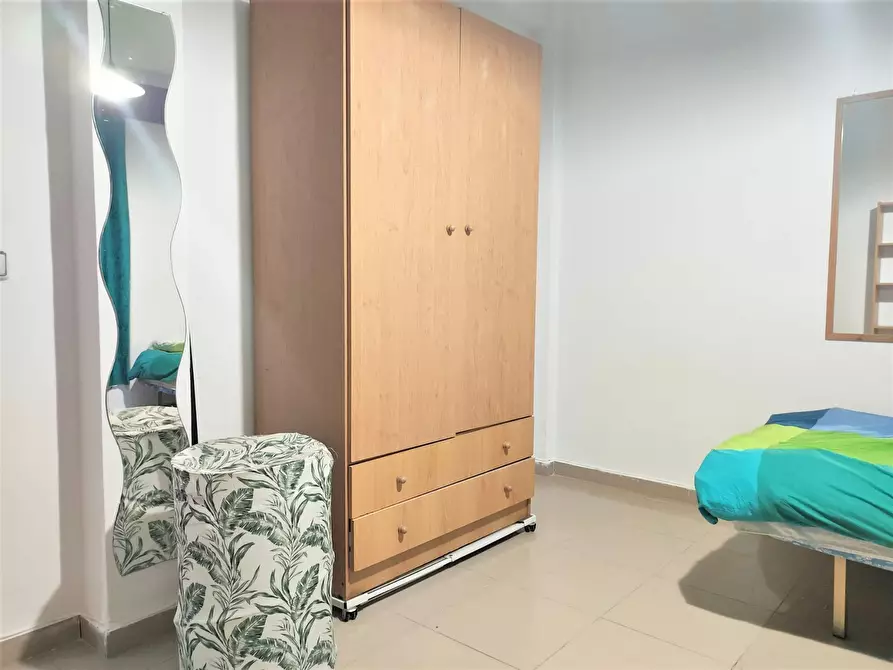 Immagine 4 di Camera in affitto  in Calle Mármoles a Sevilla