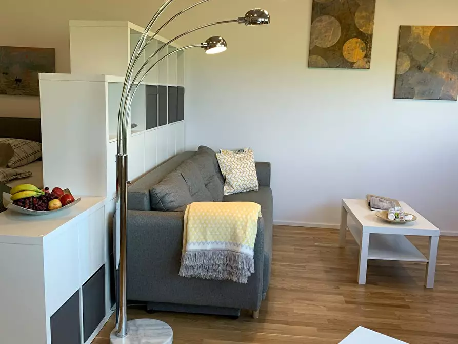 Immagine 1 di Appartamento in affitto  in Sudetenstraße a Höhenkirchen-Siegertsbrunn