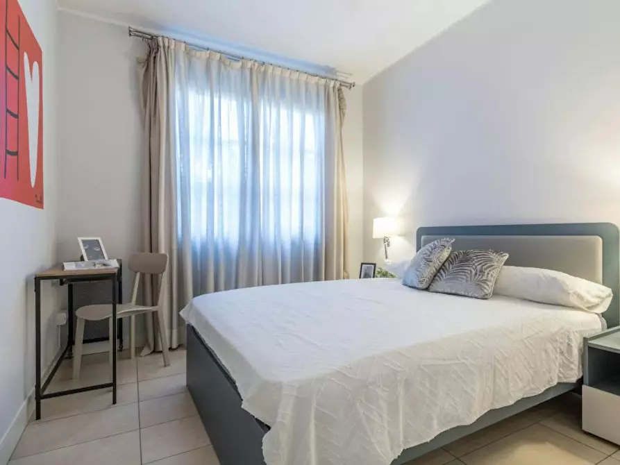 Immagine 1 di Camera in affitto  in Via Bernardino Biondelli a Milano