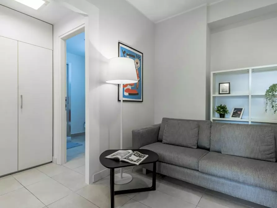 Immagine 6 di Camera in affitto  in Via Bernardino Biondelli a Milano